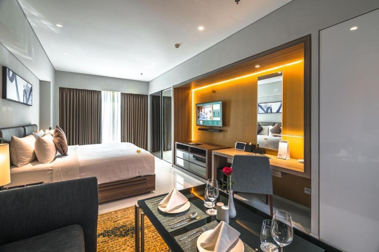 โอ๊ควูด โฮเต็ล แอนด์ เรสซิเดนซ์ ซูราบายา Aparthotel สุราบายา ภายนอก รูปภาพ