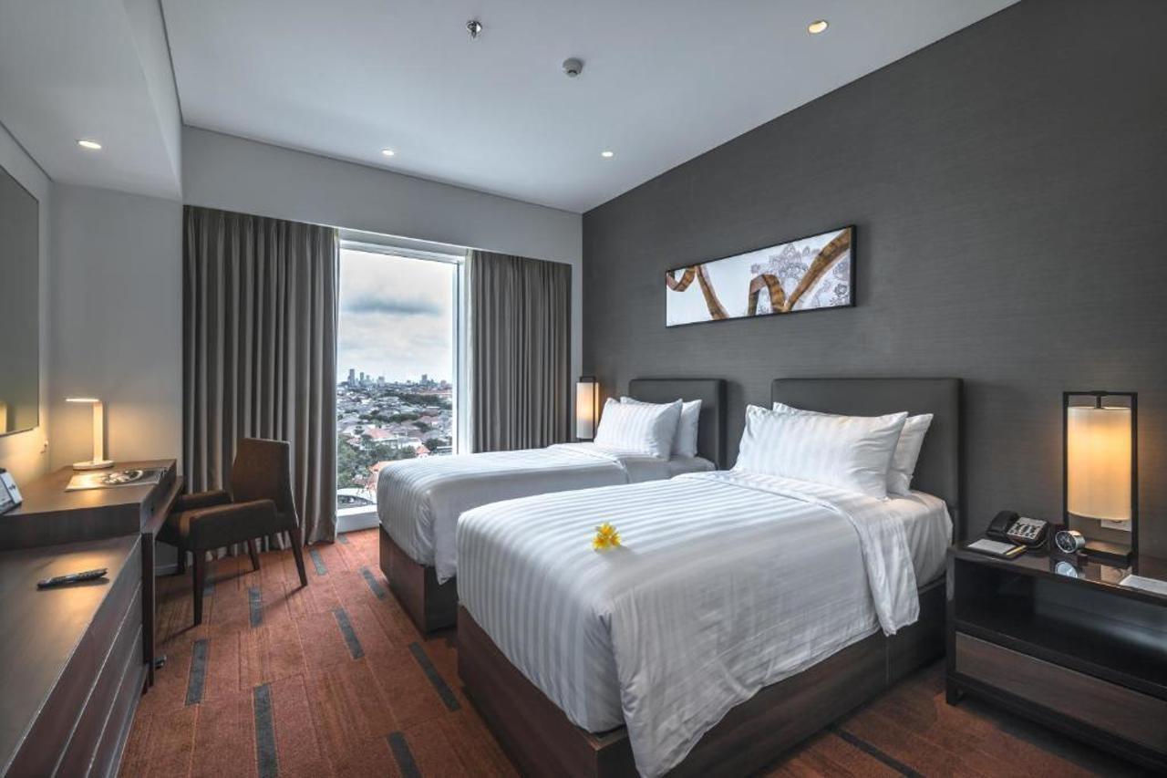 โอ๊ควูด โฮเต็ล แอนด์ เรสซิเดนซ์ ซูราบายา Aparthotel สุราบายา ภายนอก รูปภาพ